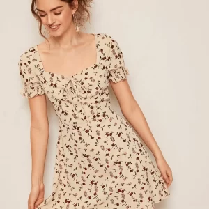 Vestido de mangas bufantes com estampa floral
